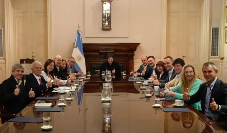 Milei lanzó una mesa política tras la derrota electoral en Buenos Aires ...